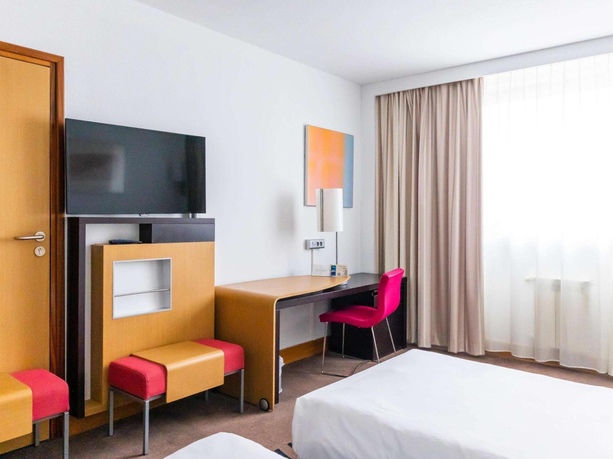 Novotel Kraków City West Cracóvia Exterior foto